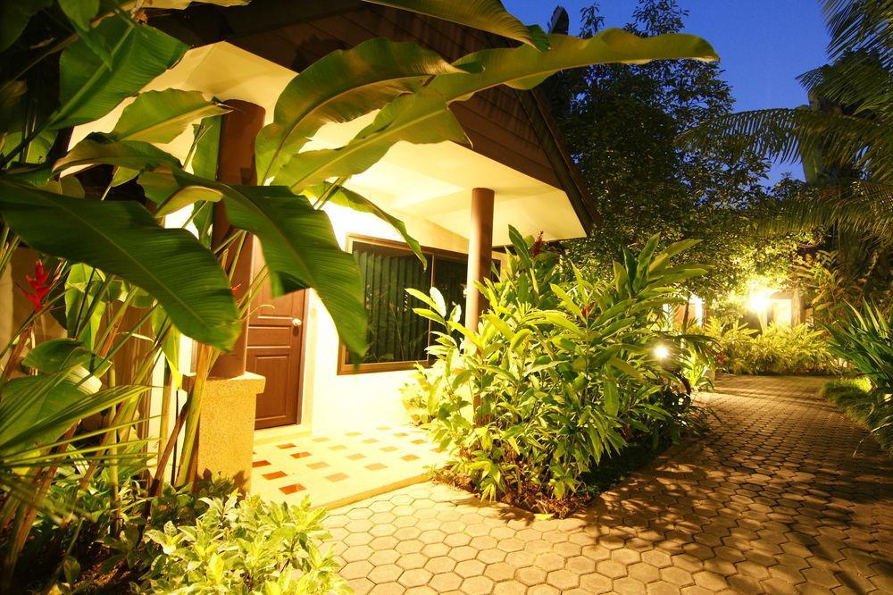 Laluna And Resort, Resor
